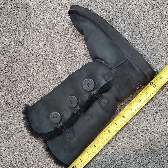 Ugg Australia Women 1873 Tall Suede Sheepskin Button 3 Boots shoes sz 7 - Picture 8 of 14